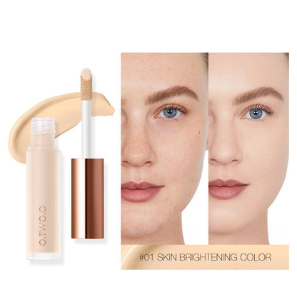 O.TWO.O Seamless Liquid Concealer – Full Coverage, Lightweight, Crease-Proof for UAE Weather