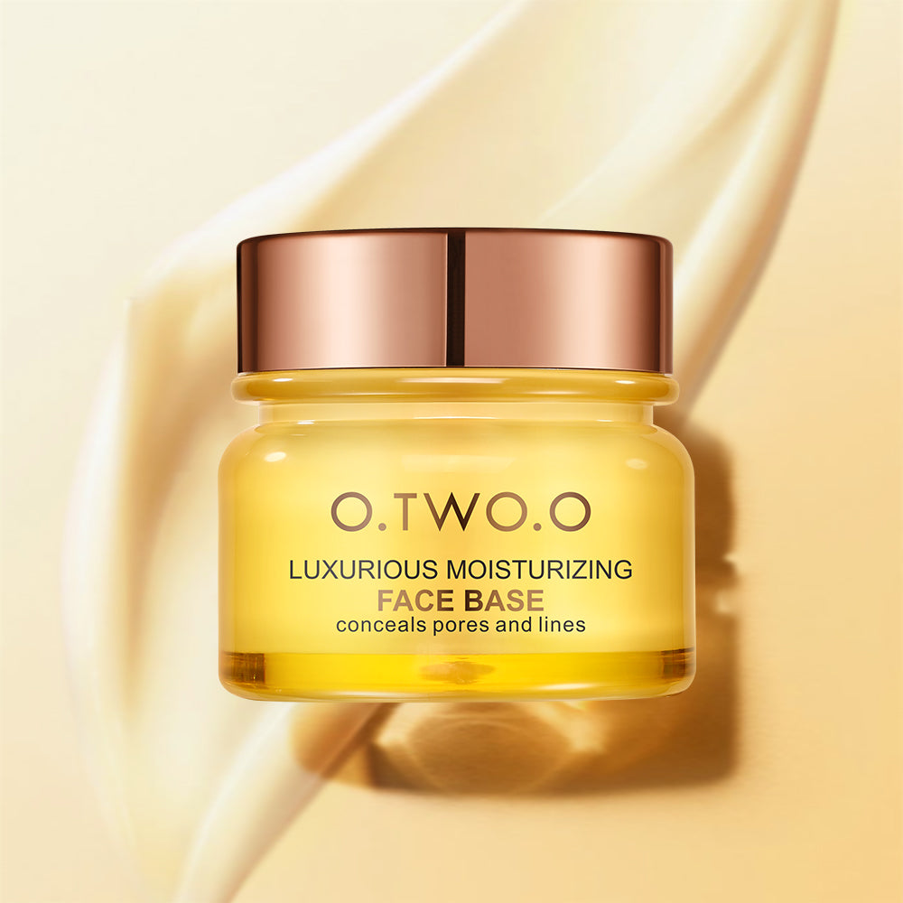 O.TWO.O Ultra Moist Gloss Facial Cream – Radiant Glow Moisturizer UAE