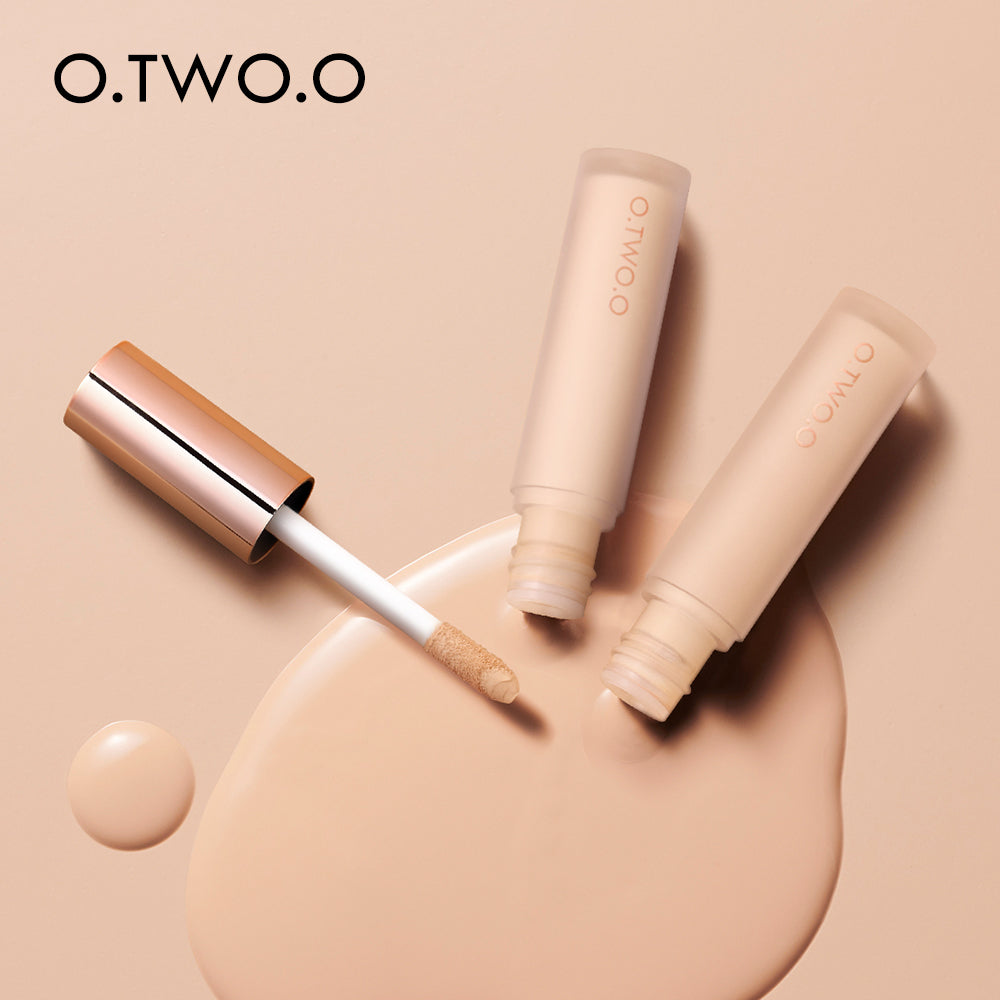 O.TWO.O Seamless Liquid Concealer – Full Coverage, Lightweight, Crease-Proof for UAE Weather