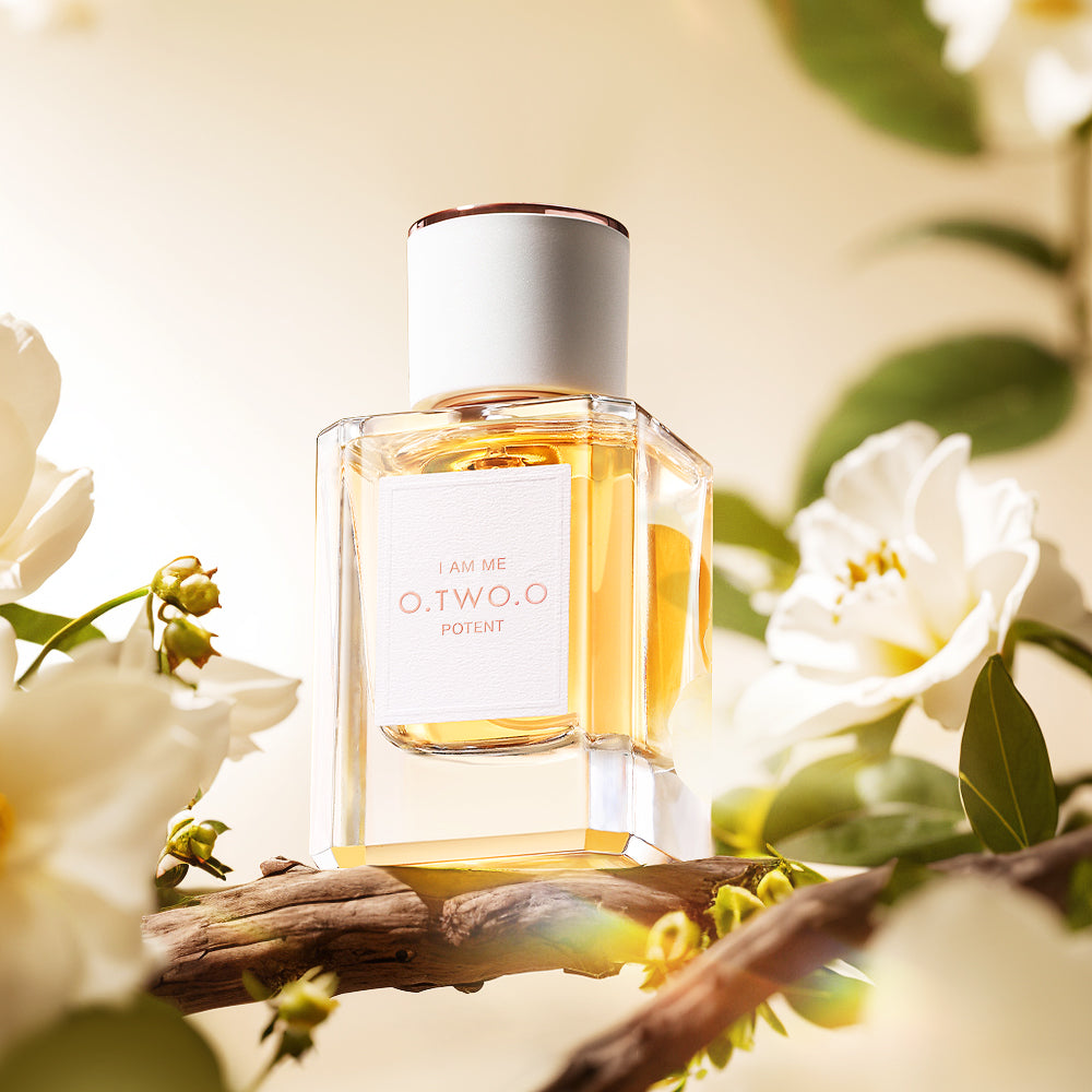 O.TWO.O I Am Me Potent Memory Parfum – Long-Lasting Floral Warm Fragrance for Women UAE