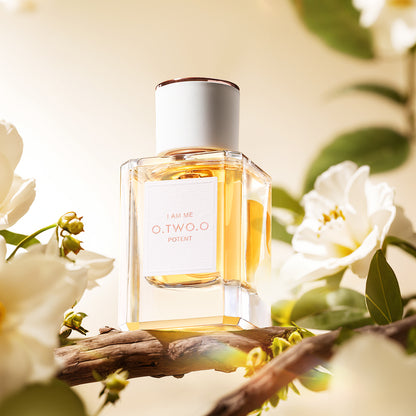 O.TWO.O I Am Me Potent Memory Parfum – Long-Lasting Floral Warm Fragrance for Women UAE