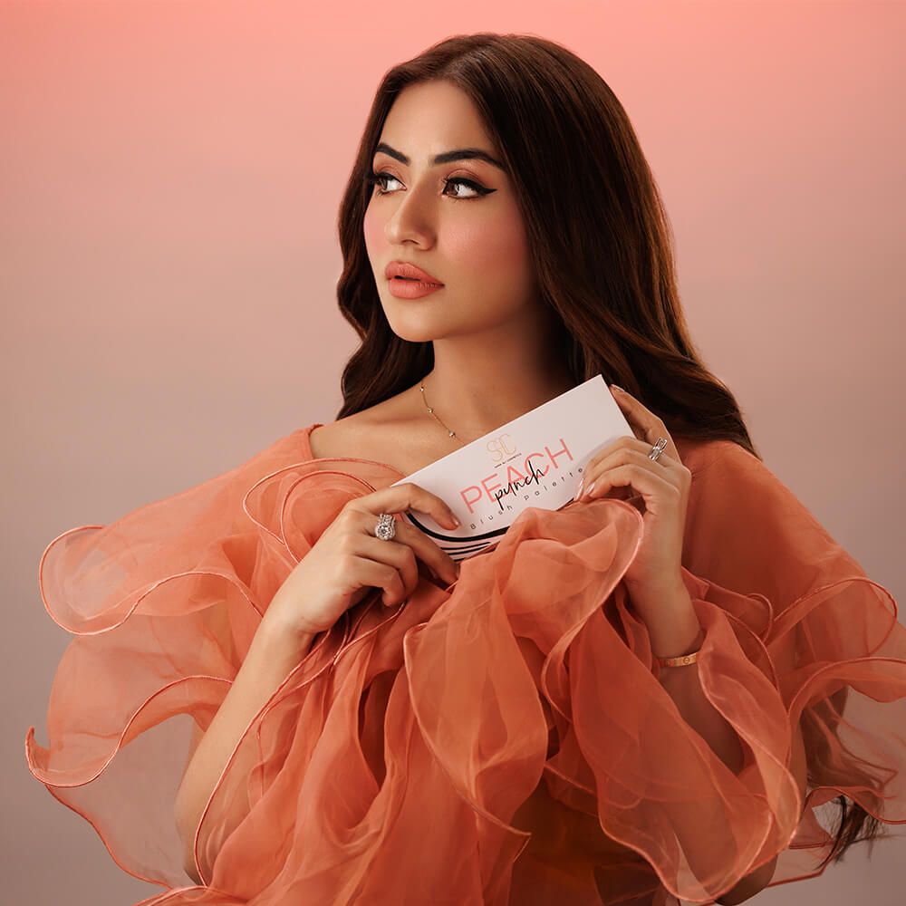 Sara Ali Cosmetics makeup palette with pigmented shades